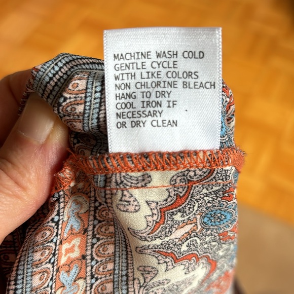 Funky boho tunic. Hues of cream, peach, orange, turquoise and pink.   Small sz. - Picture 7 of 7